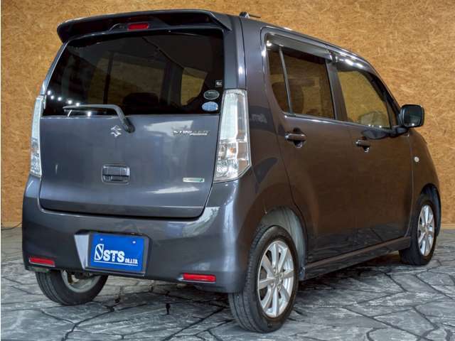 全国納車致します！陸送費や諸経費などご相談ください♪アフター保証やお車の状態、お気軽にお問い合わせください♪お問い合わせ頂ければ追加写真など添付致します！
