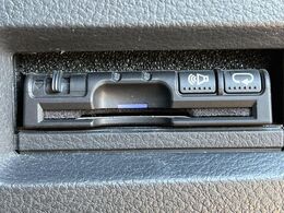 【ETC】高速道路の料金所をストレスなく通過！話題のスポットやサービスエリアに多い「スマートIC」利用時は必須のアイテムです。当店でセットアップを実施、ご納車当日からすぐにご利用いただけます！