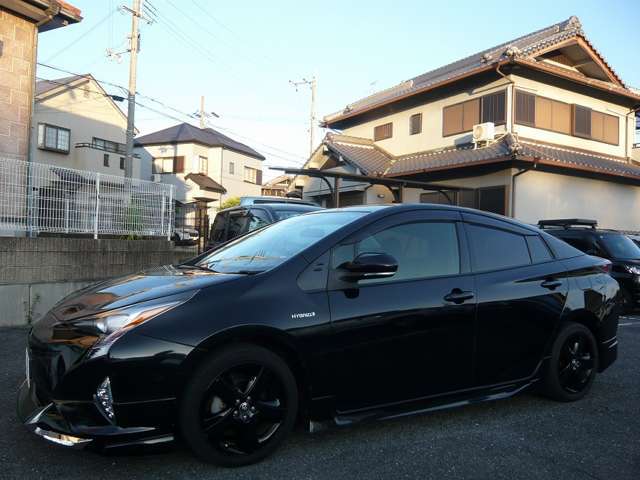 とても大切に乗られていたお車の為、内外装共にとても綺麗でございます♪