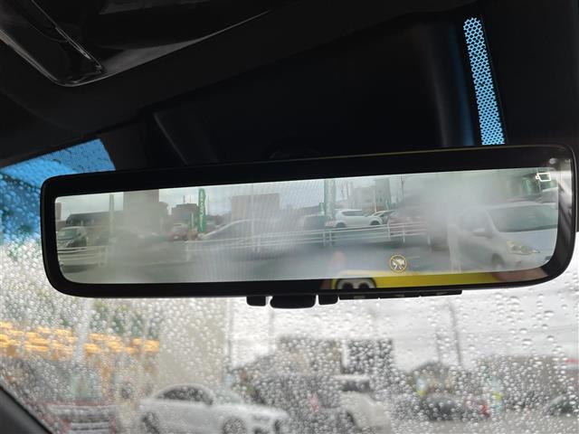 気になる車はこちらの番号にお問い合わせください！なお、お電話での在庫の取り置きはできません。ご来場の際は、商談が重なる事が増えていますので事前に在庫有無をご確認ください！！