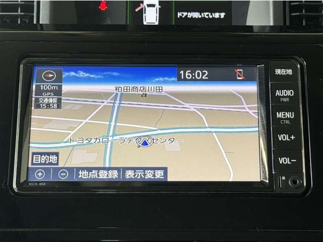 ナビ付きです。目的地を設定すれば、初めての場所でも簡単に行くことが出来ます。