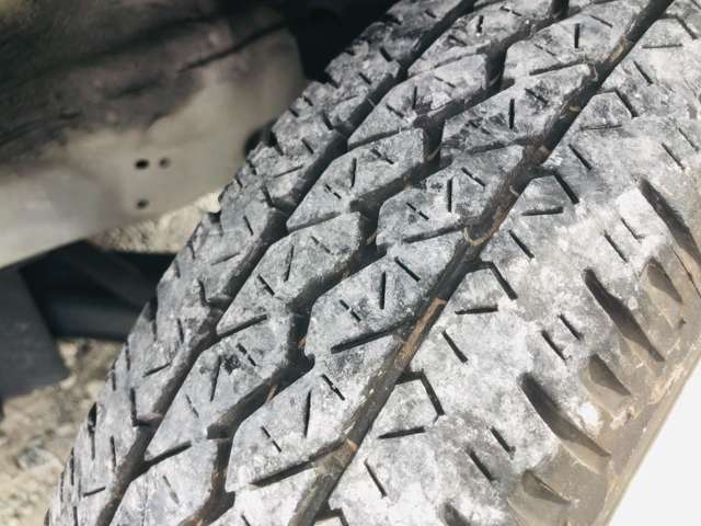 タイヤ山しっかり有ります！！
