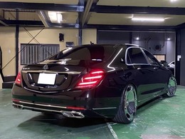 オブシディアンブラック