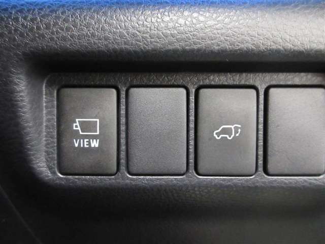 車内から操作できるパワーバックドアスイッチです。