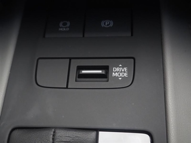 ドライブモードの切り替えスイッチです。