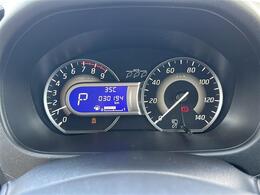 【スピードメーター】メーターがシンプルで見やすく運転しやすいですね！