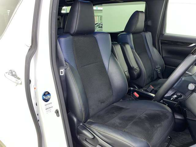 「運転席」シートなどの状態も良く、目立つような傷や汚れはありません！