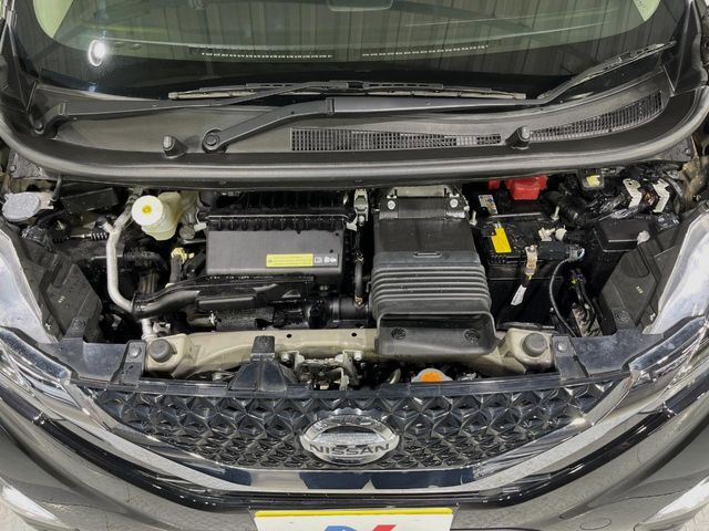 親切・丁寧な専門メカニックスタッフが応対！・車検・点検整備・事故等の修理などアフターサービスも安心。お車のカスタマイズもネクステージのサービススタッフまでご相談ください！