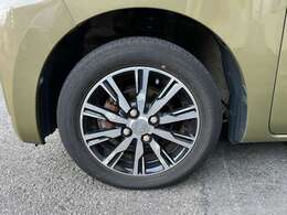 純正アルミホイール付きです！