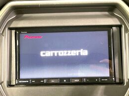 【ナビゲーション】目的地までしっかり案内してくれる使いやすいナビ。Bluetooth接続すればお持ちのスマホやMP3プレイヤーの音楽を再生可能！毎日の運転がさらに楽しくなります！！