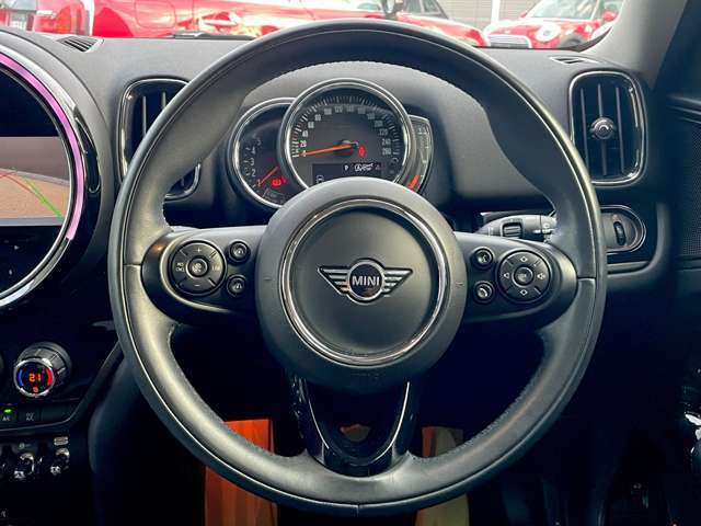 コンセプトは【五感で較べる】。お気軽にスタッフにお尋ね下さい！！