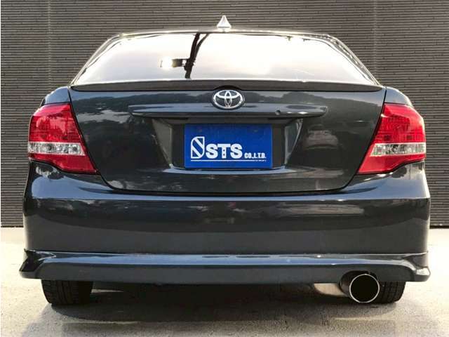 充実装備の1台入荷致しました♪ぜひ実車を見に来てください♪