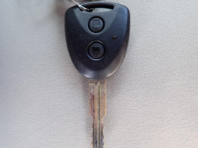 ボタン一つでらくらく開錠、施錠♪リモコンキー付きです