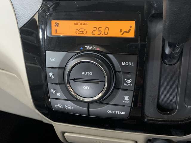 【アフターメンテナンス】当店は近畿運輸局民間車検指定工場を完備。ご購入後のメンテナンス・修理・車検など、アフターフォローも充実しております。