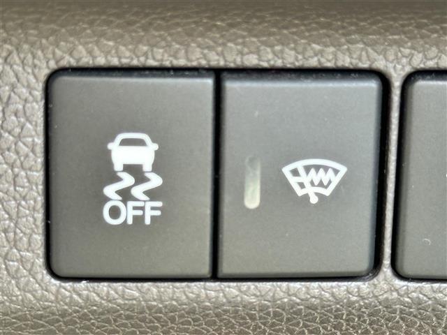 【運転席操作部】快適なドライブを楽しむための機能が装備されています！運転席から触れるので、使いやすいです！除菌プランいれていただくと、さらに清潔で安心していただけます！