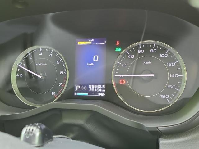 WECARSの展示場では実際に見て、触ってお車をお選びいただけます！知識の豊富な営業スタッフが様々なカーライフをご提案いたします！