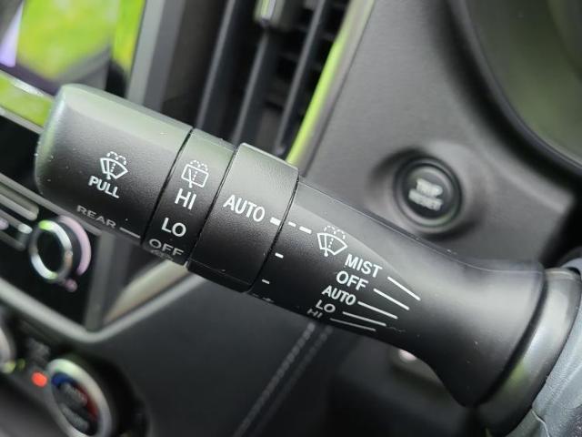 国産車から輸入車まで多様なお客様のニーズのお応えできるように、全国規模で豊富な在庫展開！車のことならWECARSへ！