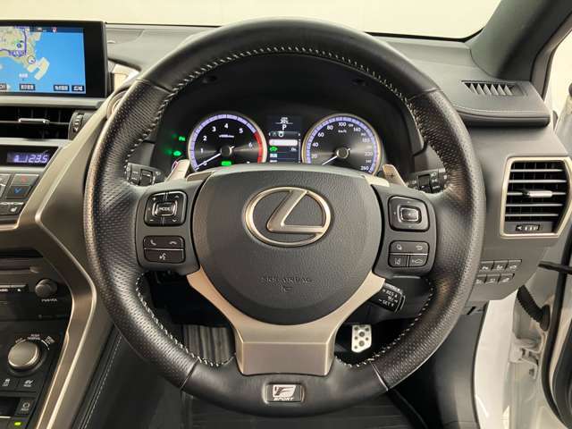 展示車の詳細やご質問など、どうぞお気軽にご連絡ください。お客様のご来店を心よりお待ちしております！