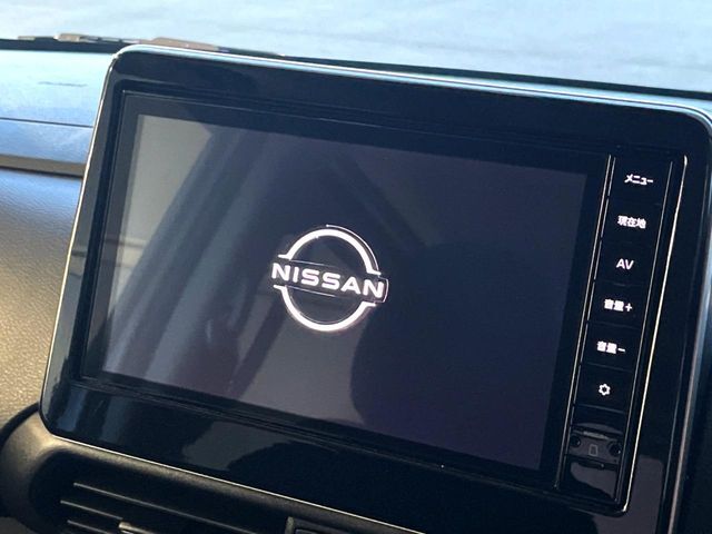 【純正9型ナビ】人気の純正ナビを装備。オーディオ機能も充実しており、Bluetooth接続すればお持ちのスマホやMP3プレイヤーの音楽を再生可能！毎日の運転がさらに楽しくなります！！