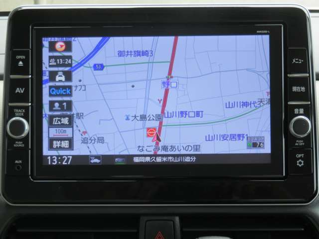 ディーラーオプションの9インチ大型モニターのメモリーナビ付きです。知らない場所にお出かけの際には非常に活躍します。このナビゲーションも日産の中古車保証の対象となります。