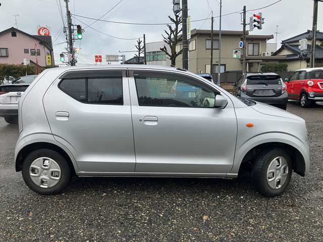 シエルではカーセンサー掲載車両のほかにも続々と入庫しています。店頭では掘り出し物に出会えるかも☆ほとんどの車は試乗OKです♪皆様のご来店心よりお待ちしています。