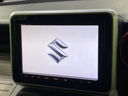【純正8型ナビ】人気の純正8インチナビを装備。オーディオ機能も充実しており、Bluetooth接続すればお持ちのスマホやMP3プレイヤーの音楽を再生可能！毎日の運転がさらに楽しくなります！！
