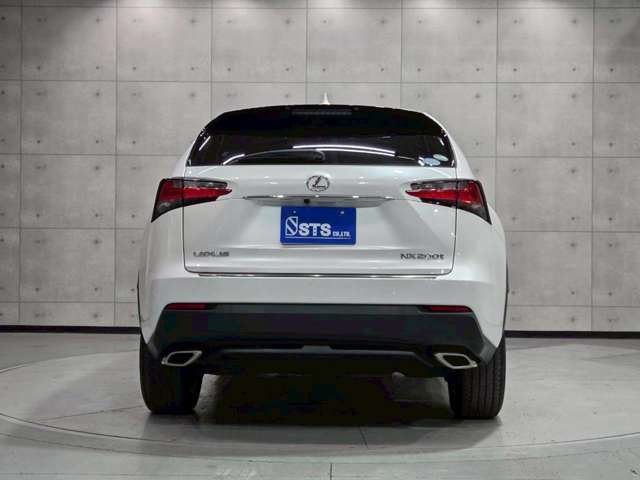 充実装備の1台入荷致しました♪ぜひ実車を見に来てください♪