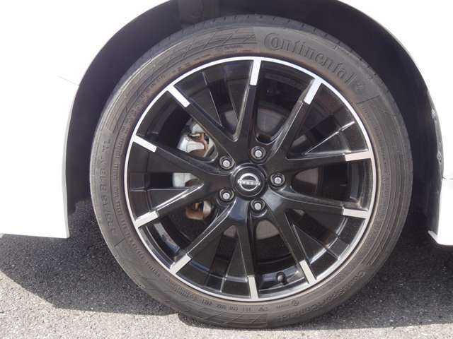 純正アルミホイール☆決まってます！！　225/45R18
