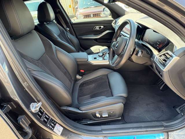 シートの使用感はございますがきれいな状態を保っております。ご納車前のクリーニングも行います！
