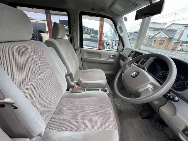 運転席側からの写真になります♪