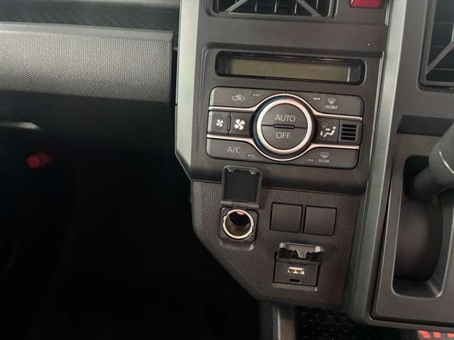 株式会社オートコミュニケーションズ　成田店の車両を拝見頂きありがとうございます。ご不明な点やなどご要望がございましたら、お気軽にメールもしくは、TEL：043-496-1222にてお問い合わせください。