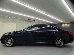 【オプション装備】・AMGライン（AMGスタイリングPKG（フロントスポイラー・サイド＆リアスカート）、19インチAMG5ツインスポークアルミホイール、