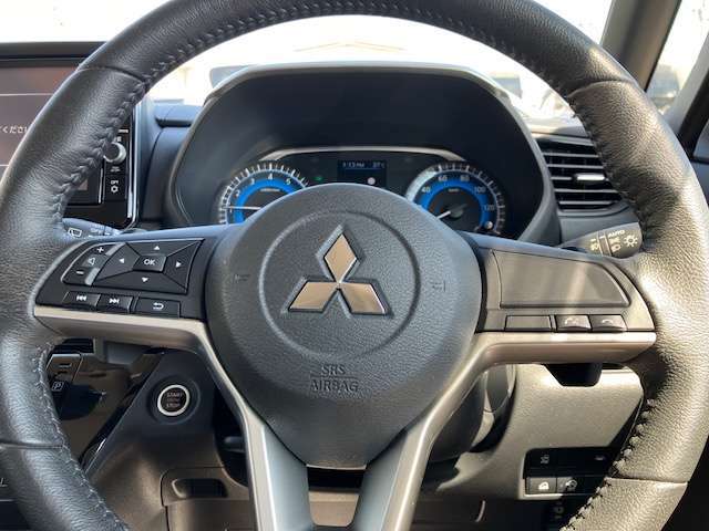 ステアリング回りの画像です