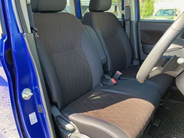 フロントシートの画像です