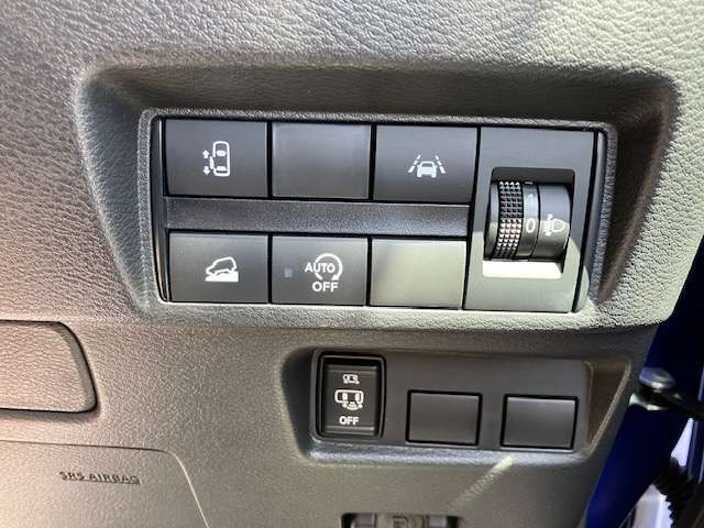 各種操作スイッチです