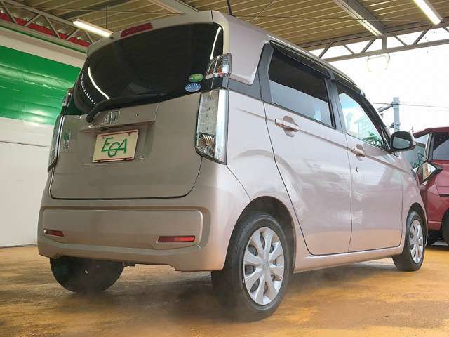 外装も特に目立つキズ等も無くキレイです！お探しの方はお早めに！全国納車も可能です！実際に現車確認が難しい当店より遠方の方でも一度ご相談下さい！