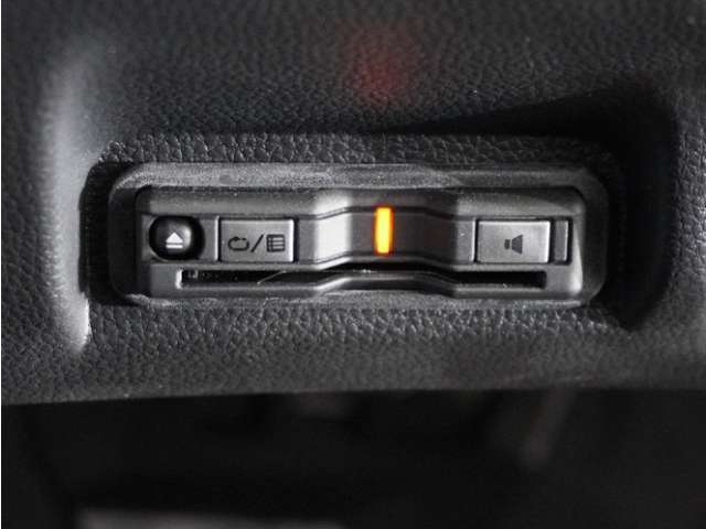今や必需品の◆ETC車載器　装備車◆　有料道路を利用する際にスムースに通過でき、わずらわしい料金支払いから開放されます！