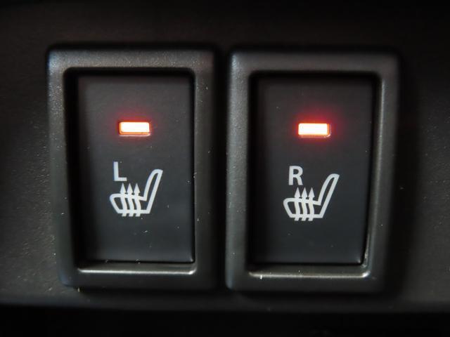 【フロント両席シートヒーター】冬場に重宝します♪車のエアコンではエンジンが暖まるまで暖かい風は出ませんが、電気でシートの中の熱線を暖めるので、エアコンより早く暖まります！