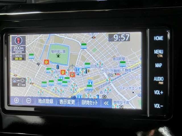 純正ナビゲーション搭載で初めての道や遠出も安心です