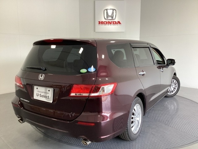 【Honda認定中古車 U-Select】　は3つの安心をお約束します。　1　Hondaのプロが整備した安心。 2　第三者機関がチェックした安心。　3　購入後もHondaが保証する安心。