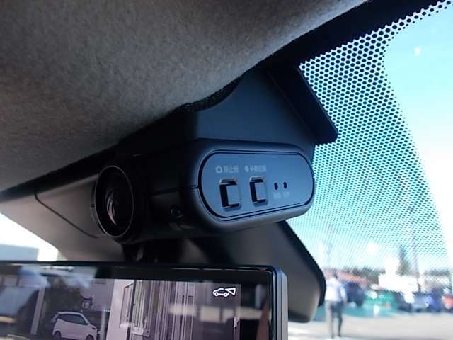 事故のときも安心ドライブレコーダー