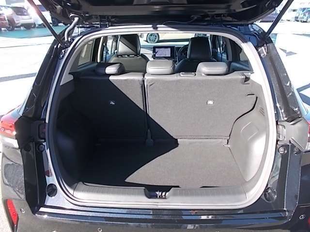 トランクには荷物もたくさん載せれます。