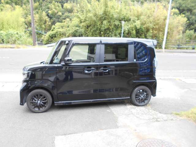 LINE　現車確認したいが　都合が合わない方や遠方の方は　LINEで広木自動車の電話番号0992644192を検索してトークにてご依頼頂ければ　気になる点の画像　動画　質問など　トークにて返信も可能です。