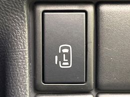 【パワースライドドア】スマートキーや運転席のスイッチでスライドドアの開閉が可能♪電動だから力を入れてドアを開ける必要が無く、小さいお子様でも、重い荷物を持っている時もラクに開け閉めできます♪