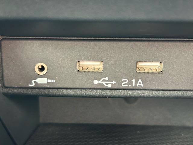 【ETC】ETCカードを挿せば料金所はノンストップ！！ETC割引も受けられるので、今の時代必須装備ですね！