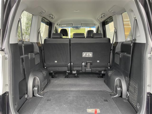 【シートアレンジ】乗せる人数、荷物によってシートをアレンジすれば、ダンボールなどの大きい荷物や、釣り具などの長尺物も載せられそうですね！