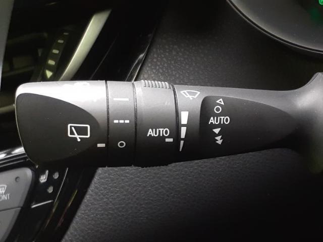 国産車から輸入車まで多様なお客様のニーズのお応えできるように、全国規模で豊富な在庫展開！車のことならWECARSへ！