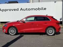 2023年モデル　17AW　スマートフォンインターフェイス　LEDヘッドライト　バーチャルコックピット　アダプティブクルコン　サイド＆レーンアシスト　シートヒーター　リヤビューカメラ