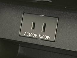 【1500Wアクセサリーコンセント】消費電力1500Wまでの家電が使えます。キャンプやスポーツ・アウトドアでのアクティビティはもちろん、災害・停電の際に大活躍♪