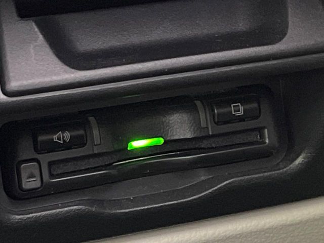 【ETC】高速道路の料金所をストレスなく通過！話題のスポットやサービスエリアに多い「スマートIC」利用時は必須のアイテムです。当店でセットアップを実施、ご納車当日からすぐにご利用いただけます！